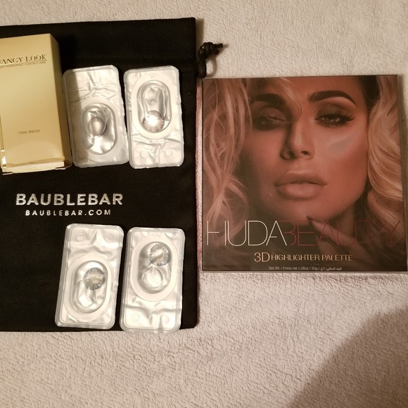 Makeup bundle - Picture 2 of 4